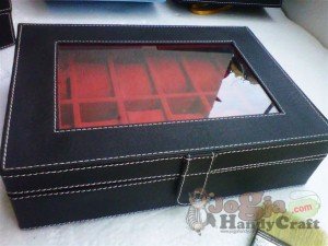 Box Jam Tangan Isi 12