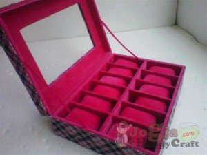 Box Jam Tangan Isi 12