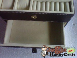 Box Kombinasi Tempat Jam dan Accesories