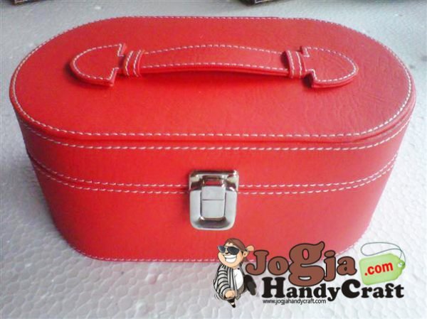 Ovalium Jewelry Box