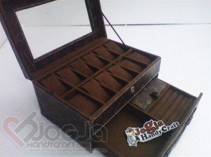 Box Jam Isi 12 Laci Accesories Motif LV With Transparant Mirror