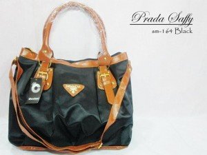 Tas wanita Cantik Prada Saffy