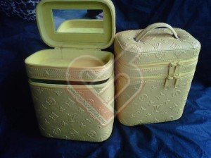 Make Up Case Motif Coco Kuning
