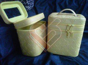 Make Up Case Motif LV Coco
