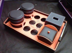 Trayset Toples Isi 2, 6 Aqua Hole, 1 Tissue Box dan 1 Candy jar