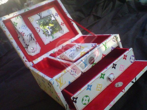 Cute White LV Jewelry Box