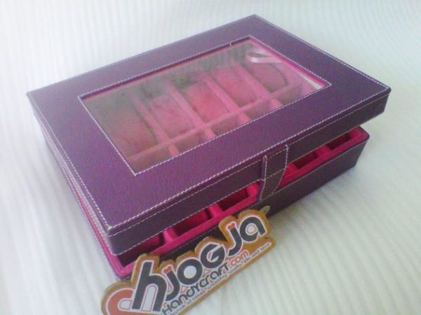 Purple Pink Fanta Watch Organizer Isi 12